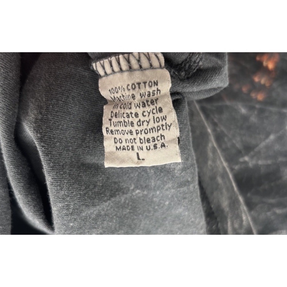 Disney Epcot Men's L  T-Shirt The Dawn of a New Era Graphic Crewneck Gray Wash - Picture 4 of 5
